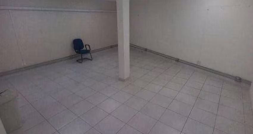 Locação salão + - 190m + 4 salas e 2 banheiros ,4 vagas com portão eletrônico, e + 2 salas com banheiro na Parte de cima  separado .para escritórios .