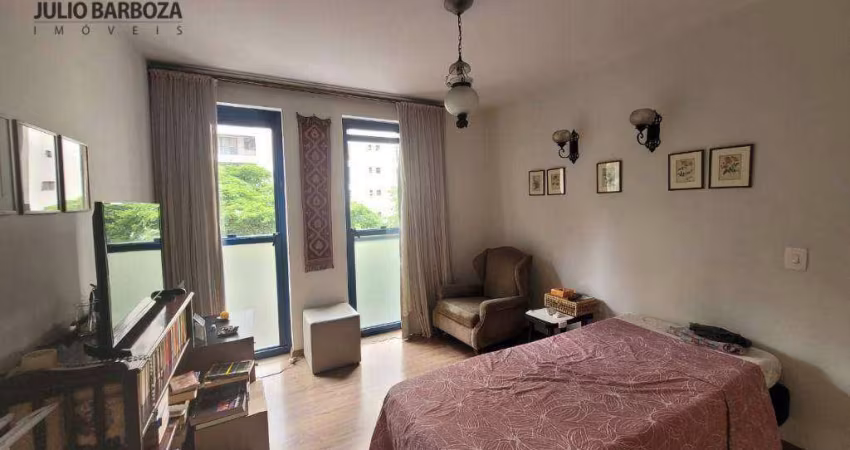 Apartamento em Moema pássaros, 2 dormitórios, 1 vaga de garagem, 85m², em uma rua arborizada, e tranquila