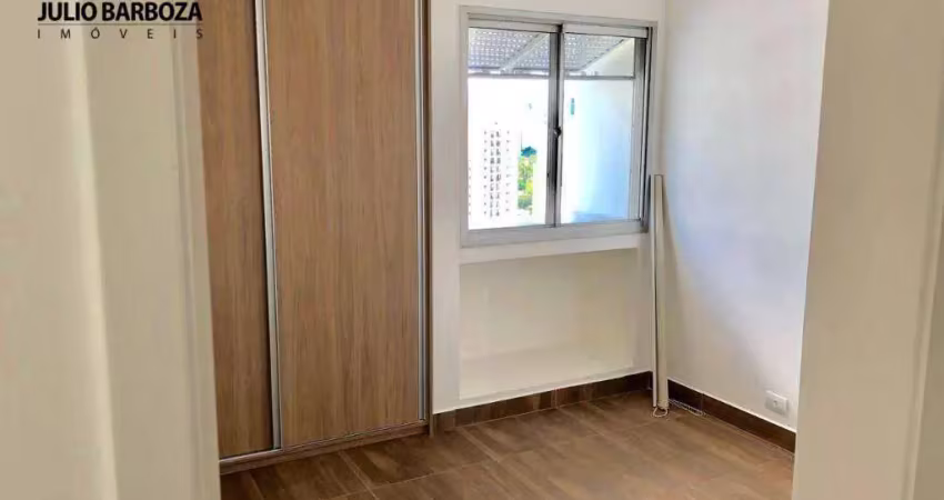 Apartamento em moema pássaros, com 1 dormitórios, 2 banheiros, sacada e 1 vaga de garagem.