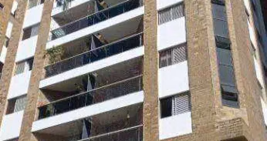 Moema lindo prédio  sendo 3:dorm,tranformado em 2: um suíte ,varanda reformado,1 vaga ,lazer piscinas aquecidas ,academia, jogos, play , sp