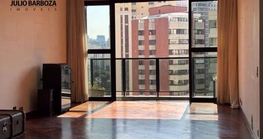 Apartamento alto, com 3 dorm,itórios, sendo 1 suíte com closet, e 3 vagas de garagemão em moema pássaros, 152m