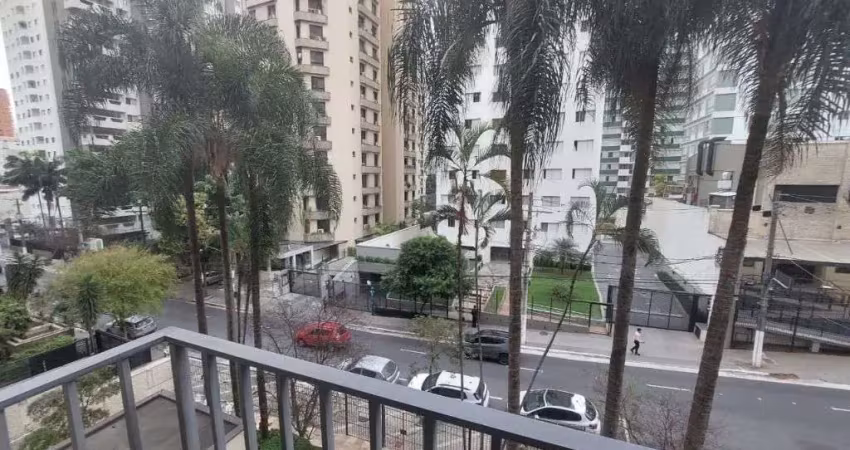 Apartamento modernizado em moema pássaros, fora de rota, 75m², 2 dormitórios, sacada, escritório, dispensa, e 1 vaga de garagem