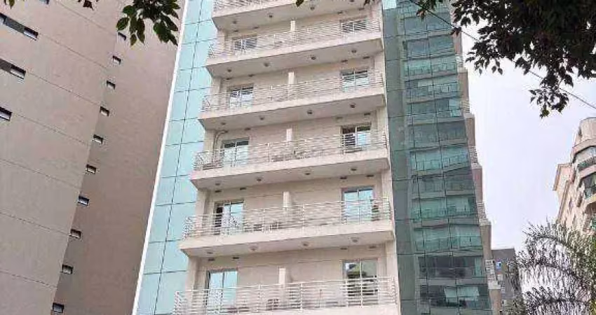 Sala comercial em moema, 1 quadra do metrô, 37m², totalmente reformada, com 1 vaga de garagem