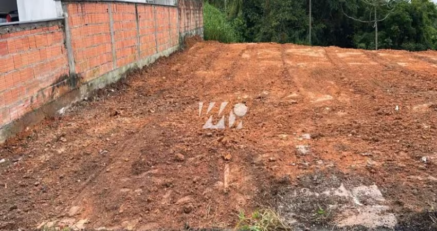 Terreno 250m² Ótima Localização no Bairro Potecas