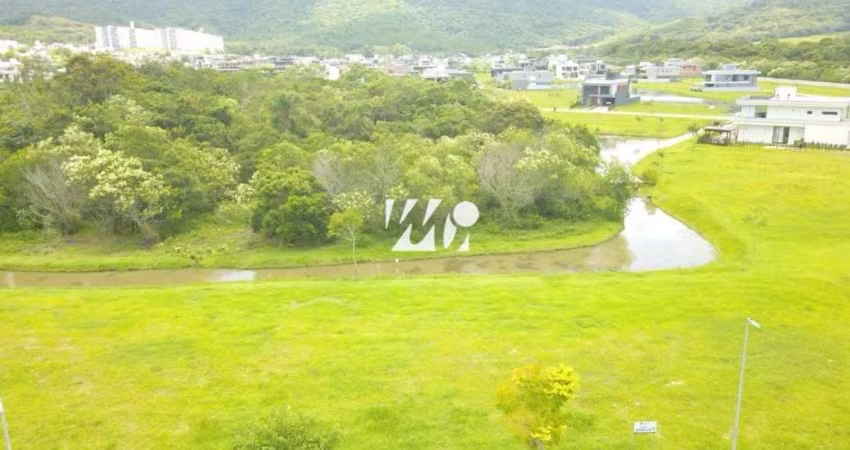 Lote Exclusivo no Condomínio Reserva da Pedra  300m²