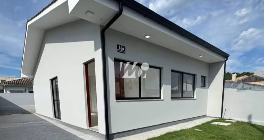 Casa com 03 dormitórios e 1 suíte no bairro Potecas - São José/SC.