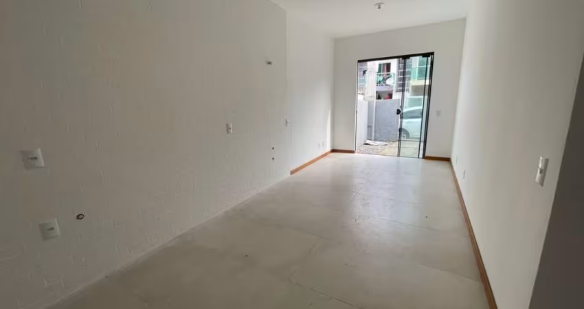 Casa Geminada 3 Dormitórios