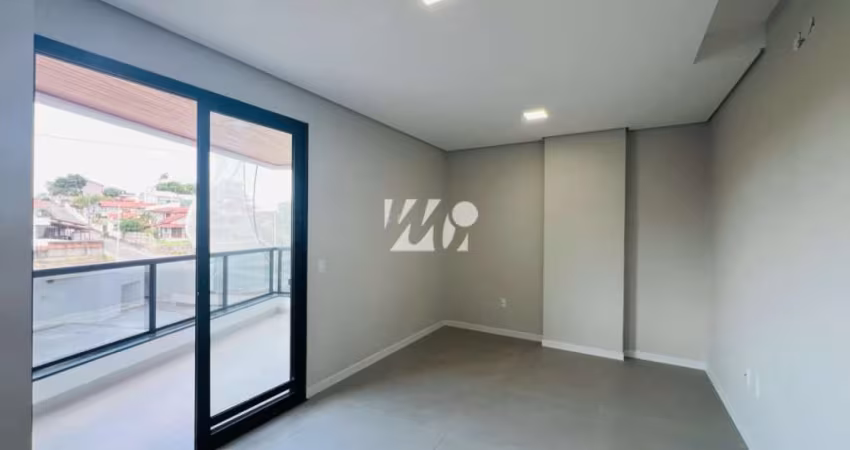 Apartamento com Piscina e 2 Quartos e Suíte no Pagani