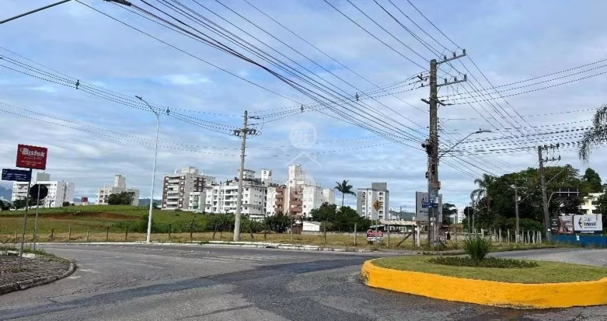 Terreno Entre Os Bairros Pagani e Pedra Branca