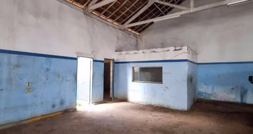 Barracão à venda, 239 m² por R$ 800.000,00 - Alto - Piracicaba/SP