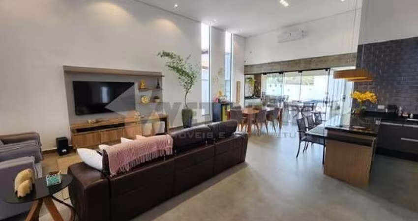 Casa com 4 quartos, 240 m², à venda por R$ 1.550.000,00 - Massaguaçu - Caraguatatuba/SP