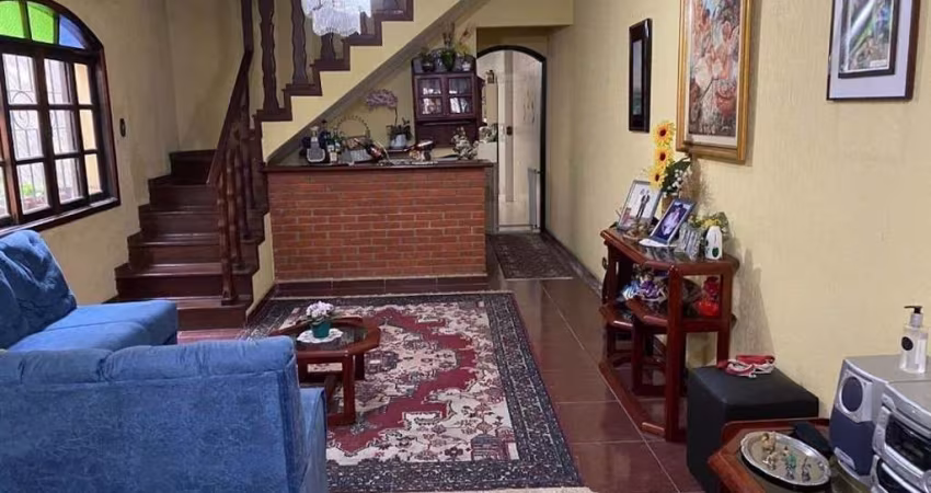 Casa com 4 dormitórios à venda, 170 m² por R$ 795.000,00 - Jardim Santa Mena - G
