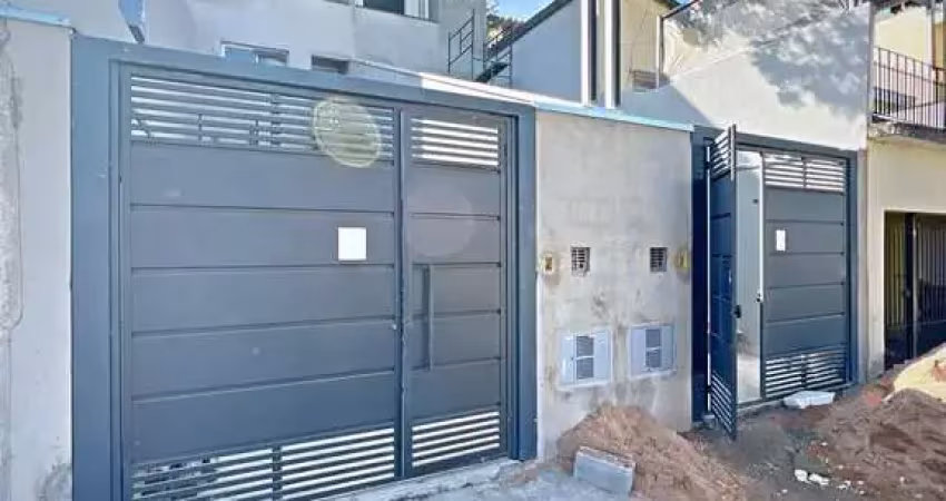 Sobrado com 2 suítes e acabamento sofisticado à venda na bortolândia – 2 vagas!