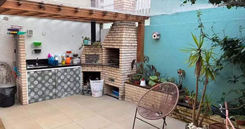 Casa em condomínio fechado com 3 quartos à venda na Rua Egílio Vitorello, --, Parque Santa Teresa, Carapicuíba