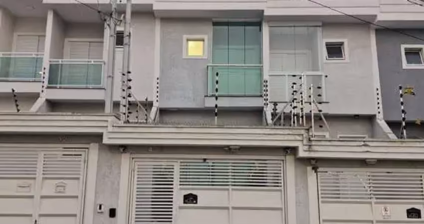 Sobrado na parada inglesa com 3 dorms, 3 vagas e churrasqueira! 