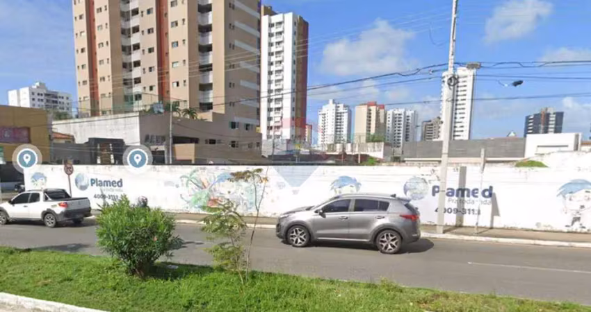 Terreno amplo em localização privilegiada – oportunidade única!