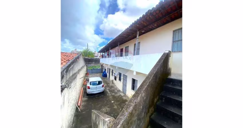 Vendo 6 kitnets espaçosos e bem localizado no bairro dezoito do forte