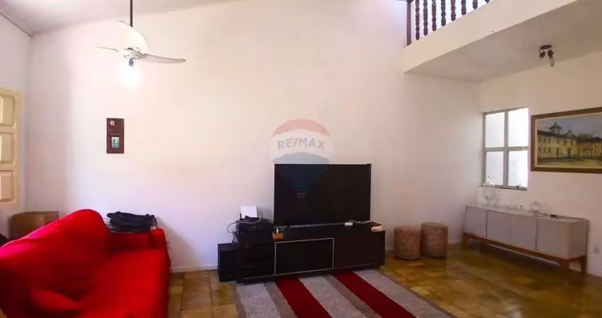 Oportunidade única: 3 imóveis residenciais no centro para quem deseja investir