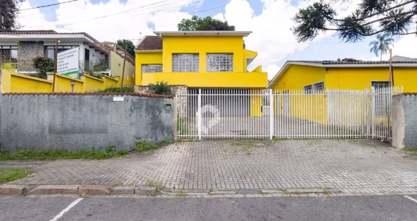 Amplo terreno em excelente localização