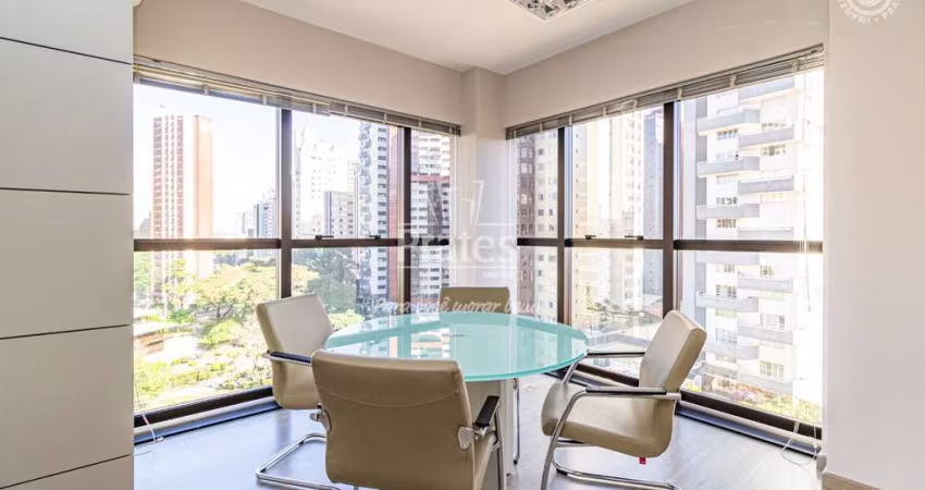 Trabalhe com vista para a Praça do Japão!