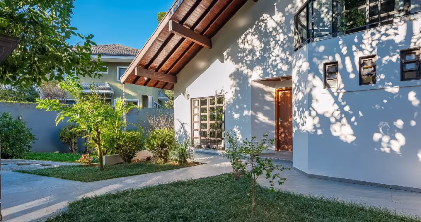 Casa 4 dormitórios alto padrão 300 m³ CIC