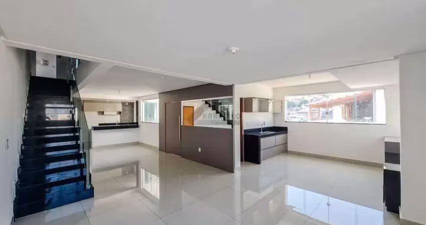 Apartamento Cobertura à venda, 3 quartos, 1 suíte, 3 vagas, Sidil - Divinópolis/MG