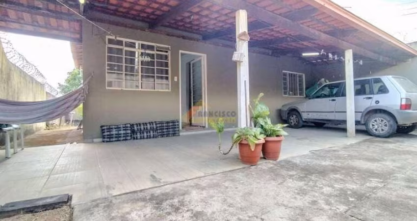 Casa à venda, 2 quartos, 3 vagas, Vila das Roseiras - Divinópolis/MG