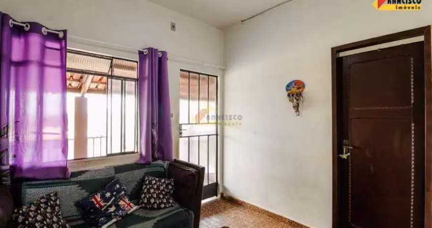 Casa com 3 quartos à venda no São José, Divinópolis 