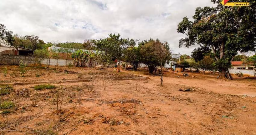 Chácara à venda, 2 quartos, 7 vagas, Chácaras Campo Grande - Divinópolis/MG