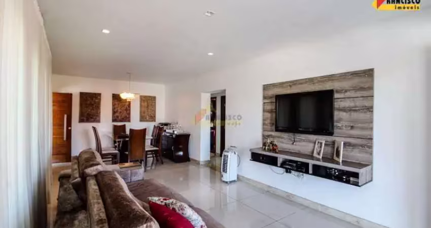 Casa à venda, 4 quartos, 1 suíte, 5 vagas, Manoel Valinhas - Divinópolis/MG