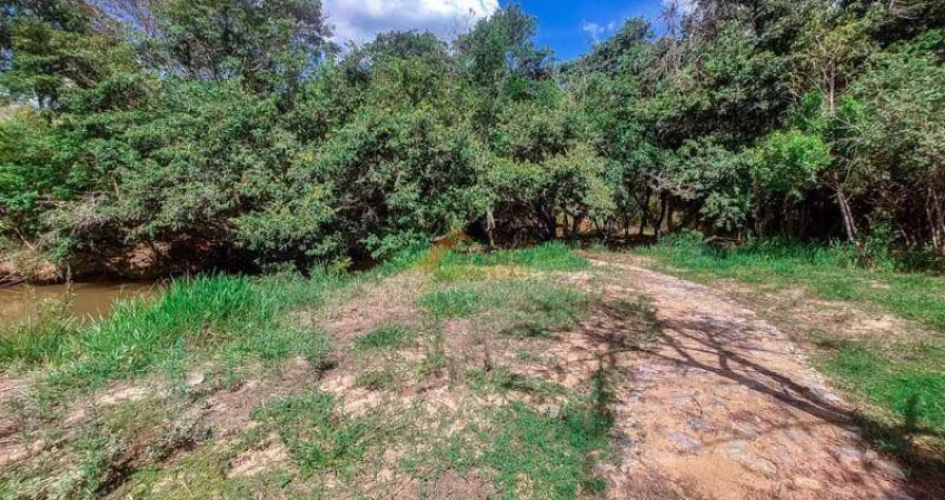 Lote no Condomínio Cachoeira das Pedras