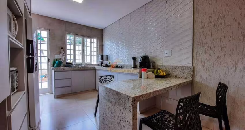 Casa à venda, 3 quartos, 1 suíte, 2 vagas, Residencial Mariza Pardini - Divinópolis/MG