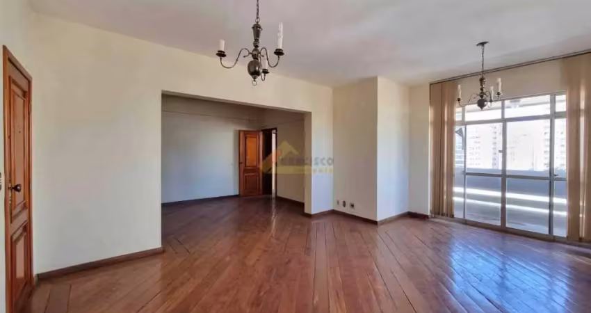 Apartamento à venda, 3 quartos, 1 suíte, 3 vagas, Centro - Divinópolis/MG