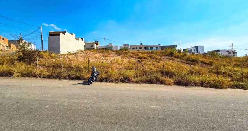 Terreno à venda no Residencial Doutor Walchir Resende Costa, Divinópolis 