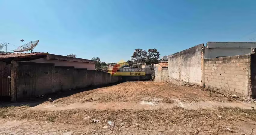 Terreno à venda no Interlagos, Divinópolis 