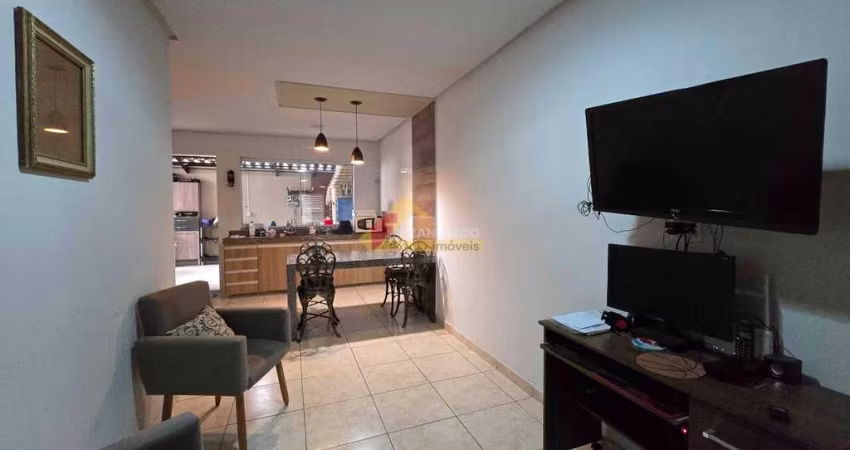 Casa à venda, 3 quartos, 2 vagas, Padre Eustáquio - Divinópolis/MG