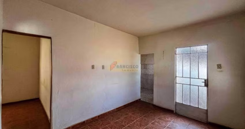 Casa à venda, 2 quartos, 1 vaga, Bom Pastor - Divinópolis/MG
