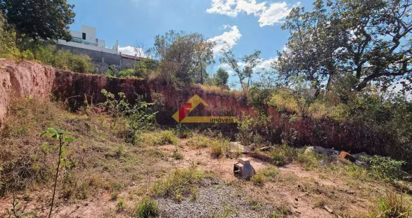 Terreno à venda no Belvedere, Divinópolis 
