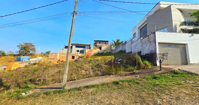 Terreno à venda no Oliveiras, Divinópolis 
