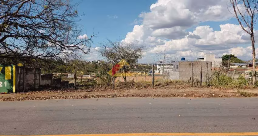 Terreno à venda no Belvedere, Divinópolis 