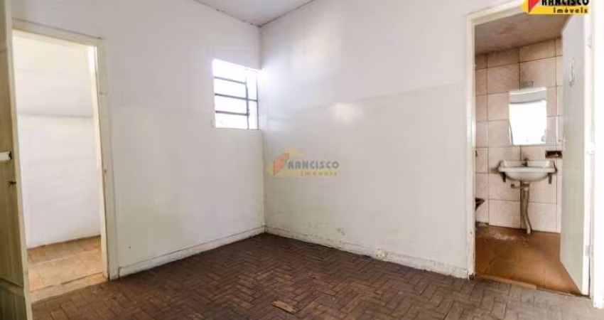 Casa Comercial para aluguel, 1 vaga, Niterói - Divinópolis/MG