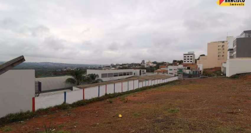 Lote para aluguel, São José - Divinópolis/MG
