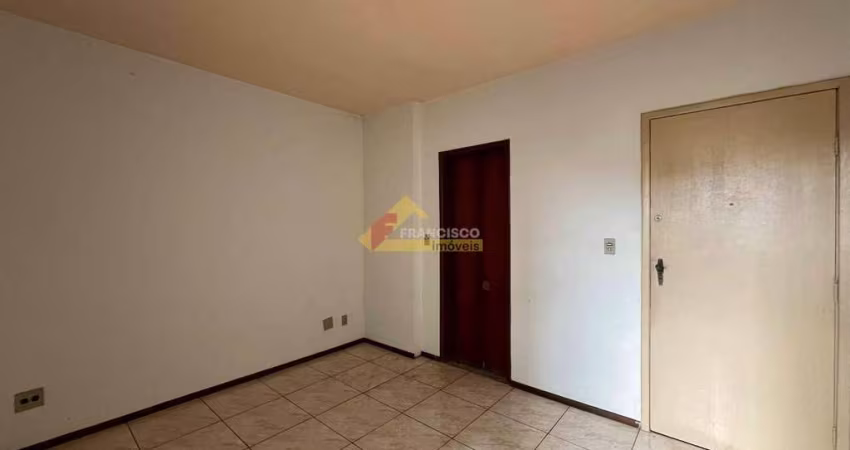 Apartamento localizado no Centro