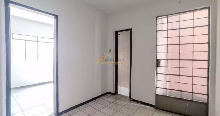 Casa com 2 quartos para alugar no Centro, Divinópolis 