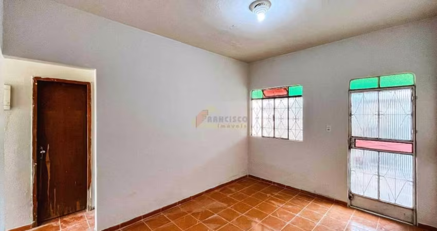 Casa para aluguel, 2 quartos, 4 vagas, Jardim das Acácias - Divinópolis/MG