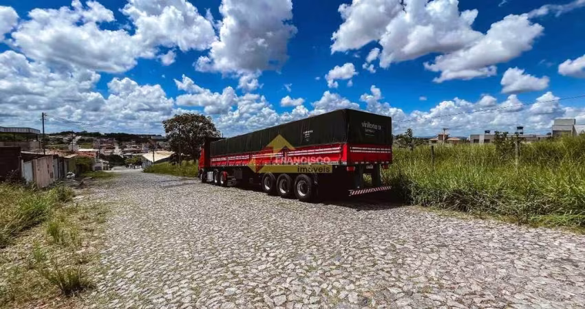 Lote localizado no bairro São Roque