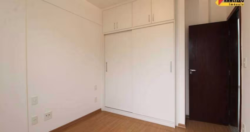 Apartamento para aluguel, 2 quartos, 1 suíte, 1 vaga, Centro - Divinópolis/MG
