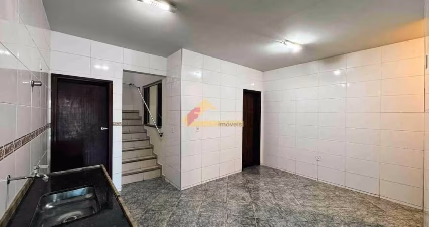 Casa para aluguel, 3 quartos, 1 vaga, Bom Pastor - Divinópolis/MG