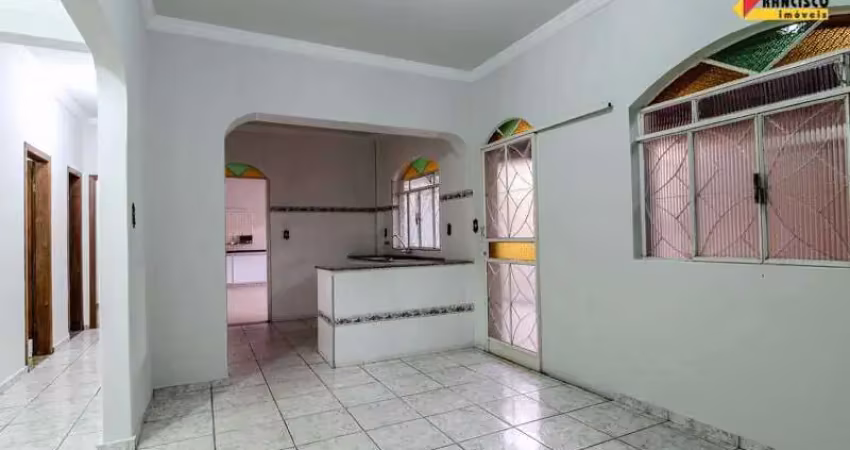 Casa para aluguel, 4 quartos, 1 suíte, 3 vagas, catalão - divinópolis/mg