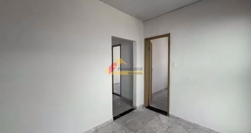 Casa com 2 quartos para alugar no Catalão, Divinópolis 